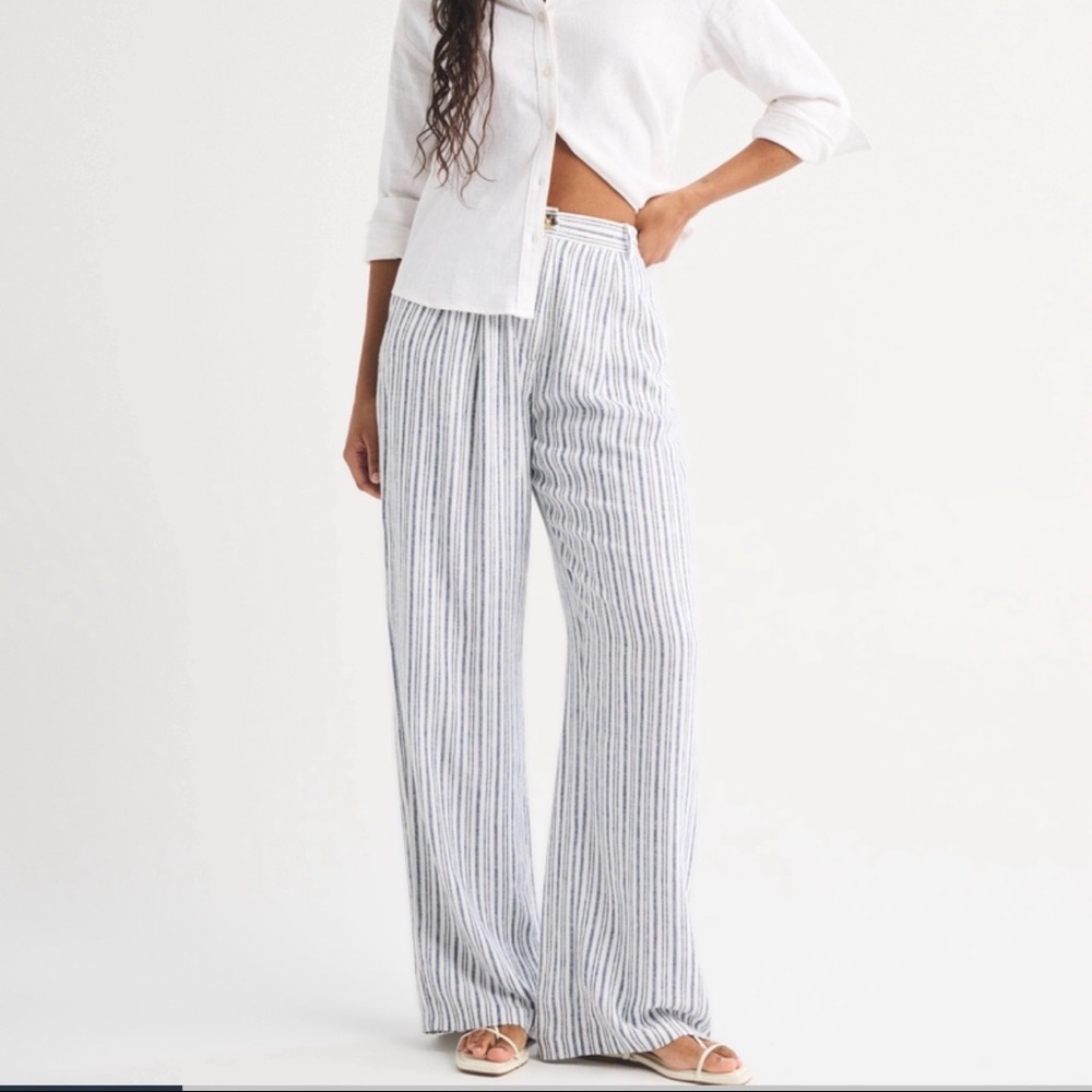 Abercrombie - Curve Love A&F Sloane Linen-Blend Tailored Wide Leg Pant